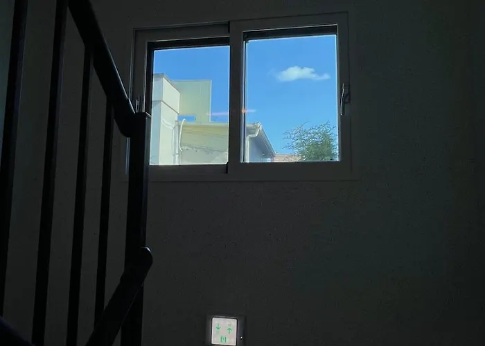 303 Newly Opened Yeonnam 5 Minutes, From Hongdae, Airport Bus Yeonhui, Private 4 Person Wooden White And Cozy アパート *