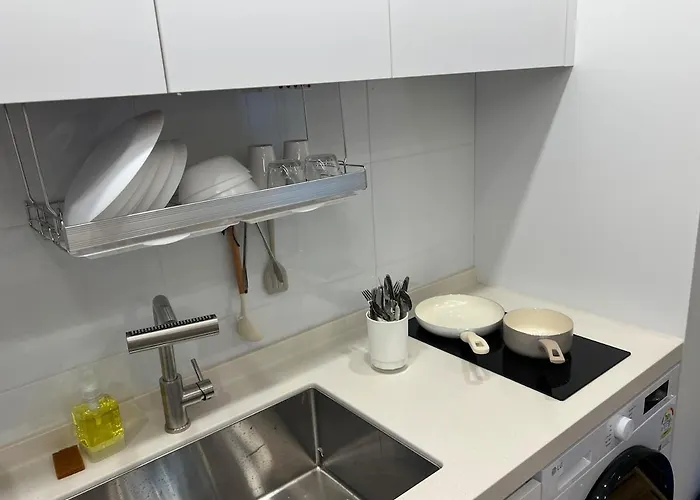 303 Newly Opened Yeonnam 5 Minutes, From Hongdae, Airport Bus Yeonhui, Private 4 Person Wooden White And Cozy * ソウル特別市