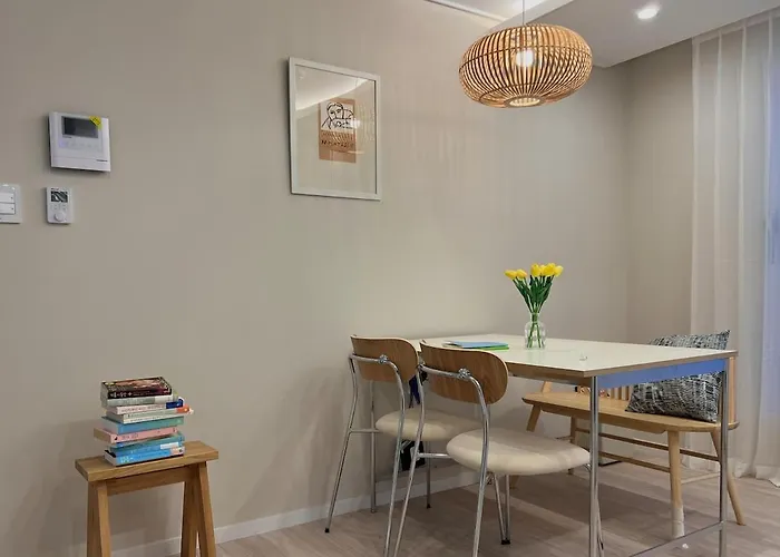 アパート 303 Newly Opened Yeonnam 5 Minutes, From Hongdae, Airport Bus Yeonhui, Private 4 Person Wooden White And Cozy ソウル特別市