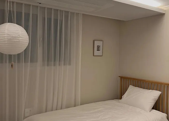 303 Newly Opened Yeonnam 5 Minutes, From Hongdae, Airport Bus Yeonhui, Private 4 Person Wooden White And Cozy ソウル特別市